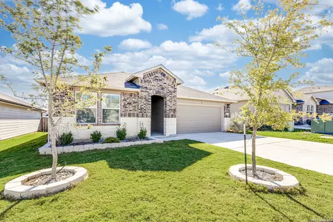 832 Indian Mallow, Seguin, TX 78155