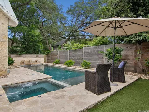 310 Castano Ave, Alamo Heights, TX 78209