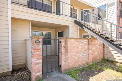 11610 Vance Jackson Rd #1095, San Antonio, TX 78230