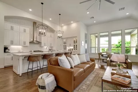 7019 Cantera Manor Blvd, San Antonio, TX 78255