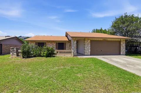 6923 Scottswood, San Antonio, TX 78239