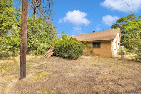 Exterior - 6014 Evers Rd, Leon Valley, TX 78238 photo 3 of 3