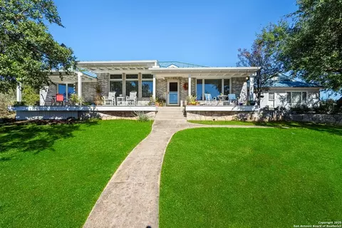 205 Cody Ct, Canyon Lake, TX 78133