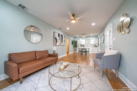 162 New Haven Dr, San Antonio, TX 78209