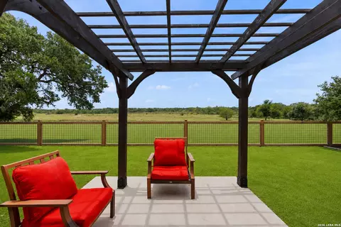 228 Winding Riv, Boerne, TX 78006