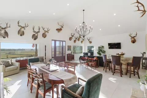 835 Winans Ranch Rd, Bandera, TX 78003