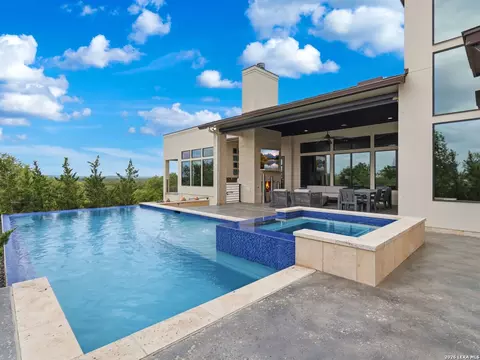 5913 Verden Rdg, New Braunfels, TX 78132