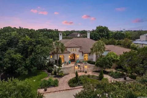 112 Tuscany Way, Shavano Park, TX 78249