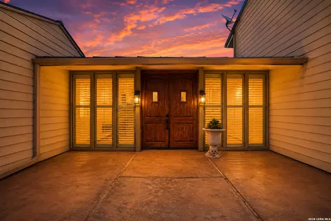 208 Front St, Comfort, TX 78013