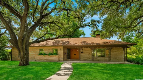334 W Lynwood, San Antonio, TX 78212