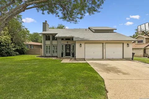 13907 Hunters Hawk, San Antonio, TX 78230