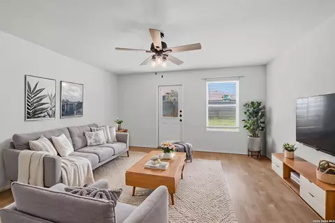 332 Salz Way, San Antonio, TX 78260