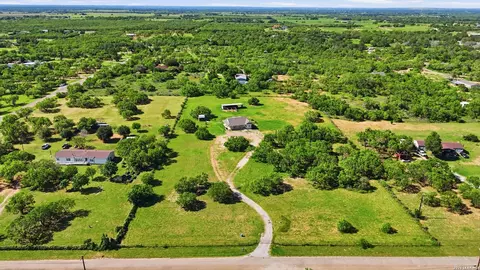 View/Area - 95 Molly Dr, Lytle, TX 78052 photo 3 of 7