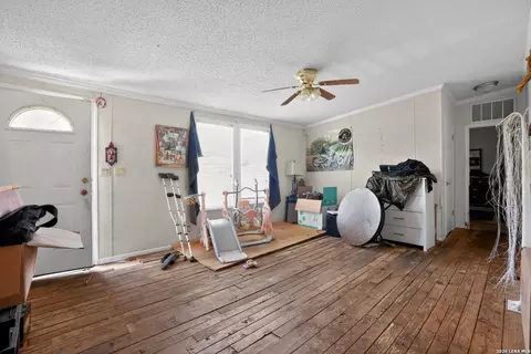 975 County Road 6753, Devine, TX 78016 photo 28