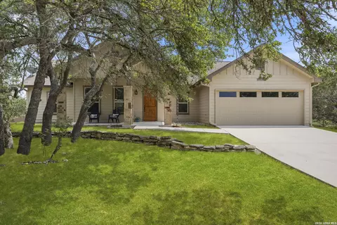 111 Swallow Ct, Canyon Lake, TX 78133