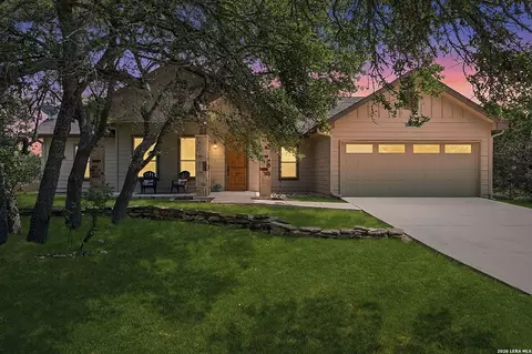 111 Swallow Ct, Canyon Lake, TX 78133