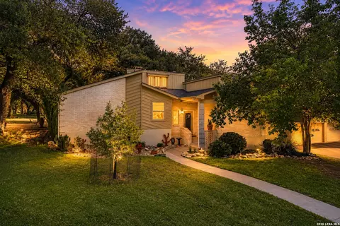 714 Oakwood Blvd, New Braunfels, TX 78130