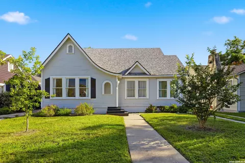 2035 W W Smt, San Antonio, TX 78201