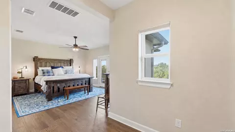 Entry Way - 210 Jeff Vaughn, Blanco, TX 78606 photo 4 of 4