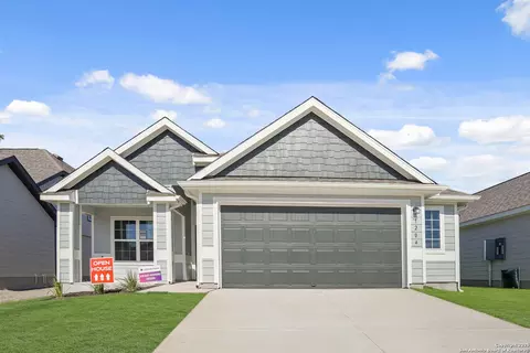 1204 Sweden, Seguin, TX 78155