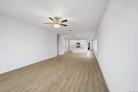 Entry Way - 10726 Upwind Turn, Converse, TX 78109 photo 8 of 8