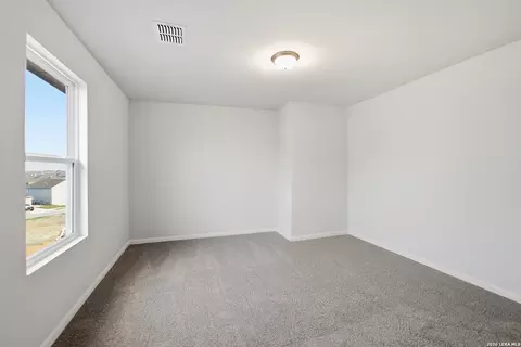 Bedroom - 10726 Upwind Turn, Converse, TX 78109 photo 4 of 5