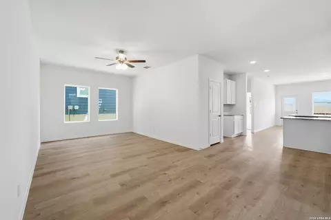 Living - 6660 Cibolo Spgs, Converse, TX 78109 photo 1 of 3