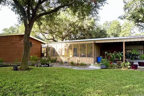Exterior - 155 Harbor Cir, Mathis, TX 78368 photo 8 of 13