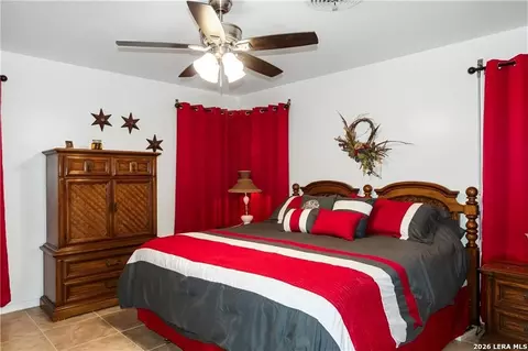Bedroom - 155 Harbor Cir, Mathis, TX 78368 photo 5 of 6