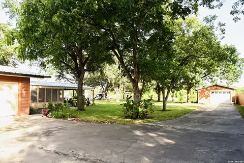 Exterior - 155 Harbor Cir, Mathis, TX 78368 photo 6 of 13