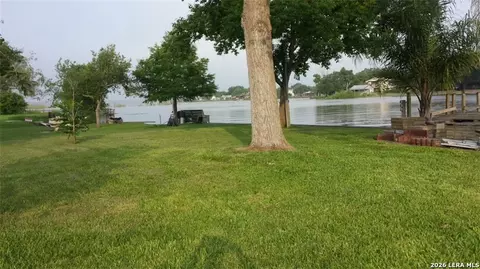 View/Area - 155 Harbor Cir, Mathis, TX 78368 photo 1 of 2