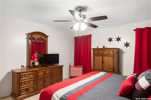 Bedroom - 155 Harbor Cir, Mathis, TX 78368 photo 6 of 6