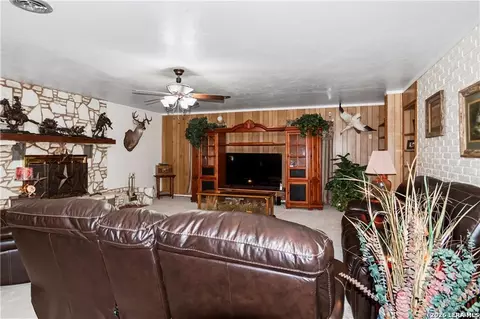 Living - 155 Harbor Cir, Mathis, TX 78368 photo 1 of 2