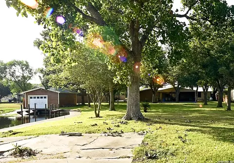 Exterior - 155 Harbor Cir, Mathis, TX 78368 photo 10 of 13