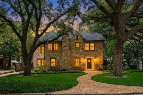 131 Park Hill Dr, San Antonio, TX 78212