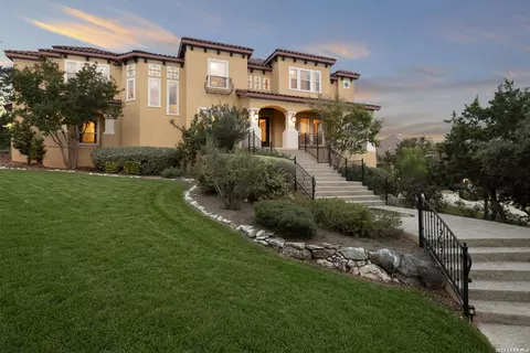 322 Santa Domingo, Helotes, TX 78023