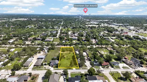 235 W Baetz Blvd, San Antonio, TX 78221