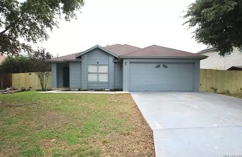 2107 Mossy Creek Dr, San Antonio, TX 78245