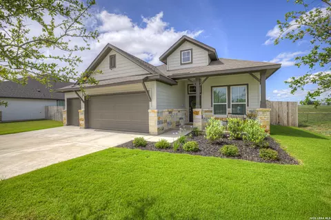 708 Willowbrook, New Braunfels, TX 78130