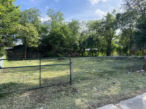 1204 Perez St, San Antonio, TX 78207