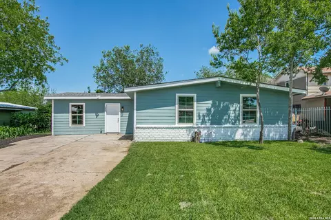7518 Sleepy Valley Dr, San Antonio, TX 78242