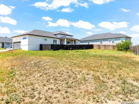 8251 Comanche Pass, Converse, TX 78109 photo 37