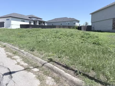8251 Comanche Pass, Converse, TX 78109 photo 2