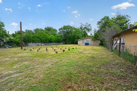 4319 San Luis St, San Antonio, TX 78237