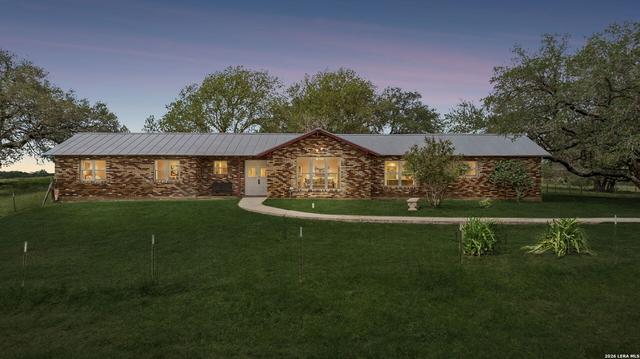 6603 Fm 2579, Floresville, TX 78114