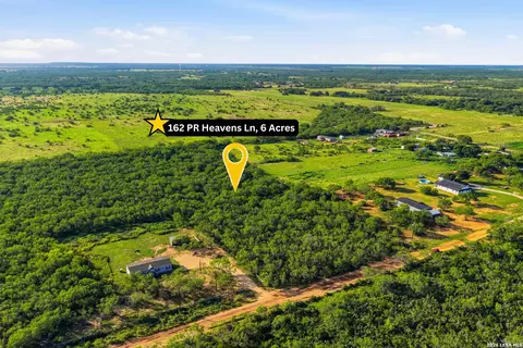 162 Pr Heavens Ln, Jourdanton, TX 78026