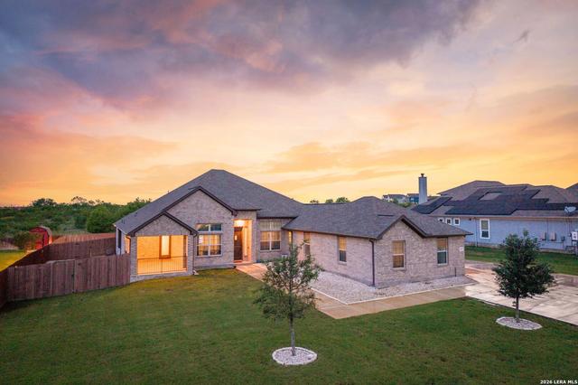 4915 Hunters Cv, Saint Hedwig, TX 78152