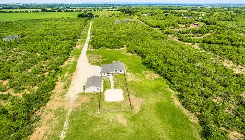 View/Area - 3137 County Road 5710, Devine, TX 78016 photo 2 of 3