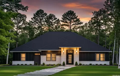 549 Alta Vista Dr, Pleasanton, TX 78064