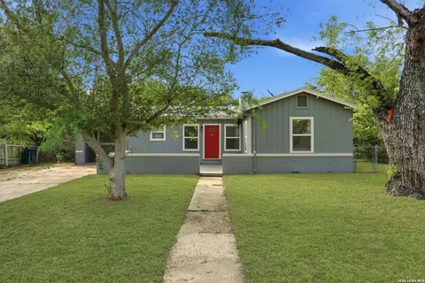 221 Balcones Heights Rd, Balcones Heights, TX 78201